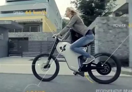 天价电动车五万美金，续航241km起步秒杀摩托！